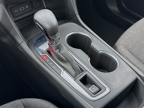 Used 2022 Chevrolet Equinox LT image 16