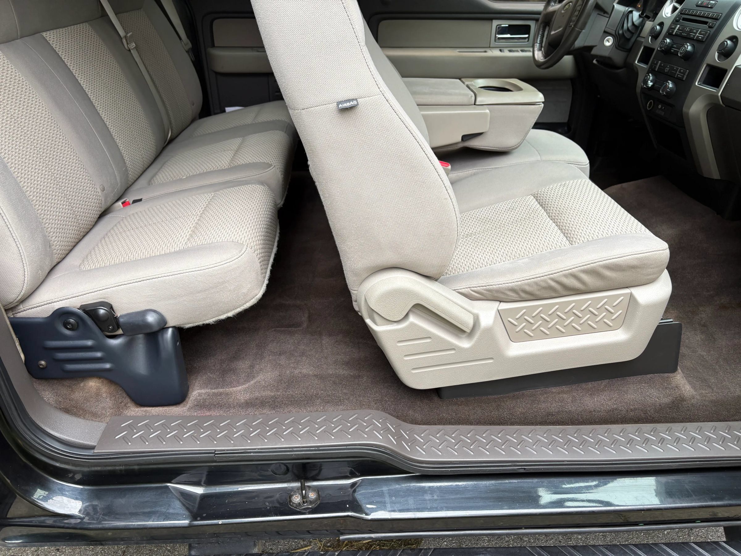 Used 2010 Ford F150 XLT AWD/4WD image 17