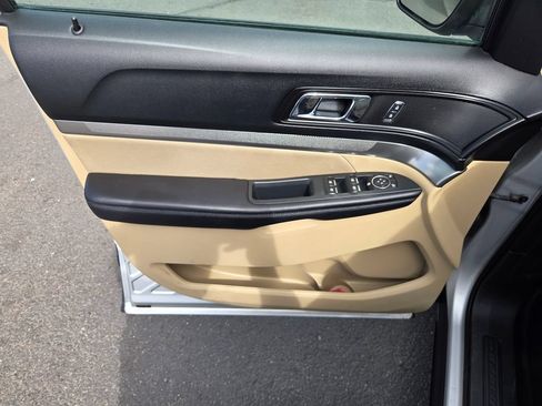 Used 2017 Ford Explorer 4WD image 9