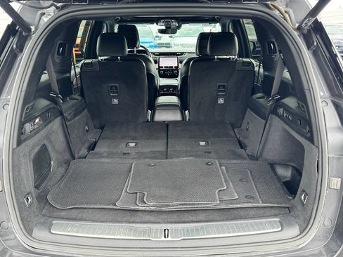 Used 2021 Jeep Grand Cherokee L Summit w/ Luxury Tech Group V AWD/4WD image 19