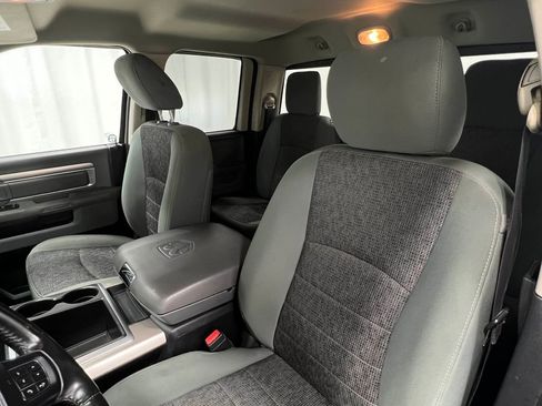 Used 2015 RAM 1500 Classic SLT w/ Luxury Group AWD/4WD image 11