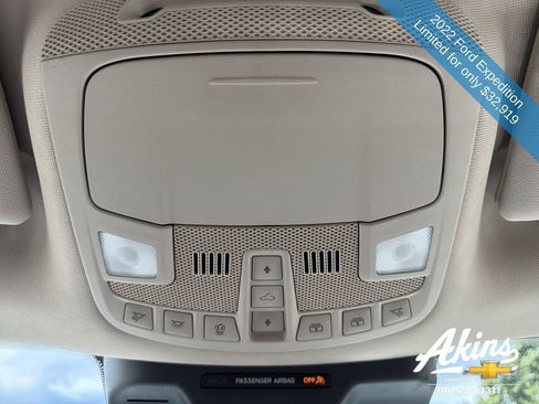 Used 2022 Ford Expedition Limited RWD image 32