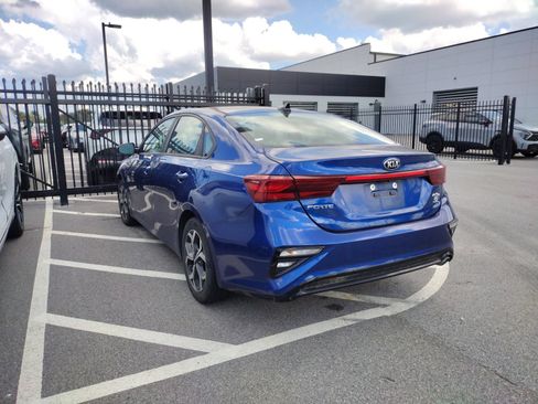 Used 2019 Kia Forte LXS FWD image 3