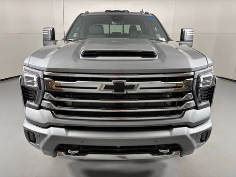 New 2026 Chevrolet Silverado 3500 High Country w/ High Country Premium Package AWD/4WD image 4