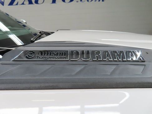 Used 2020 Chevrolet Silverado 2500 LTZ w/ LTZ Premium Package image 55