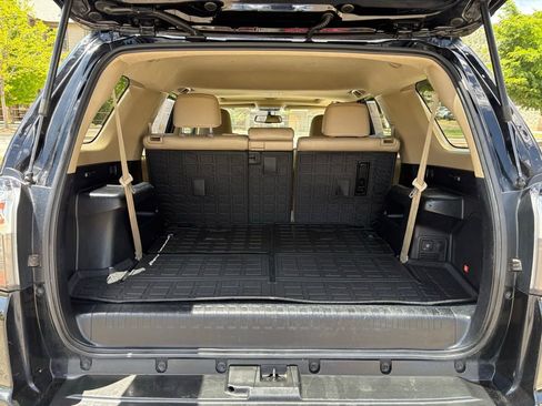 Used 2016 Toyota 4Runner Limited AWD/4WD image 9