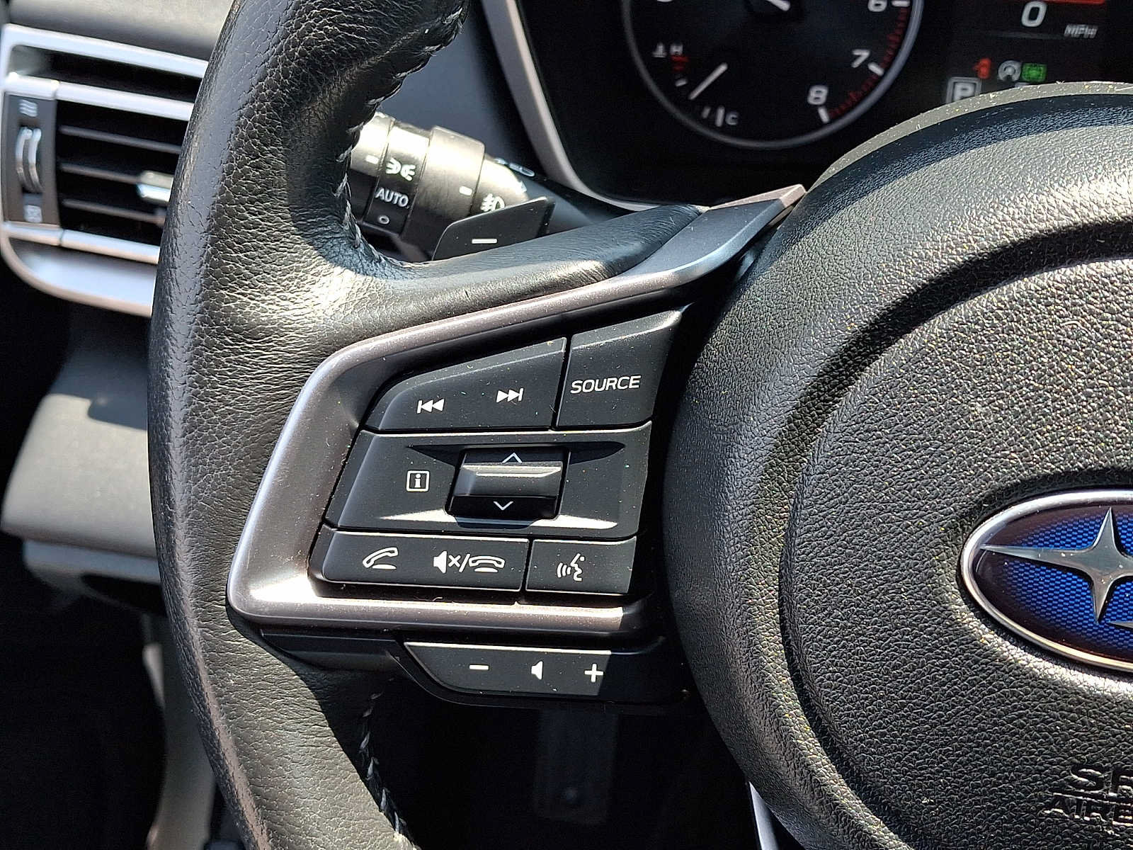 Used 2024 Subaru Outback Limited AWD/4WD image 24