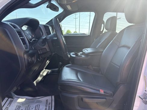 Used 2023 RAM 2500 Tradesman w/ Chrome Appearance Group image 21