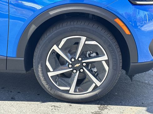 New 2026 Chevrolet Equinox EV LT w/ Comfort Package image 12