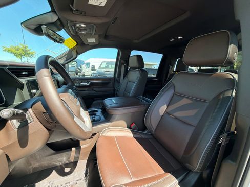 Used 2024 GMC Sierra 2500 Denali w/ Denali Reserve Package AWD/4WD image 2