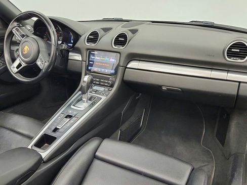 Used 2022 Porsche 718 Boxster RWD image 35
