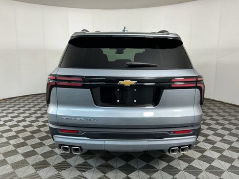 New 2027 Chevrolet Traverse LT w/ Sun and Wheel Package AWD/4WD image 12