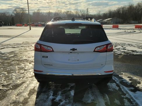 Used 2020 Chevrolet Equinox LT w/ Sport Edition image 10