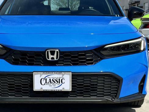 Used 2025 Honda Civic Sport image 10