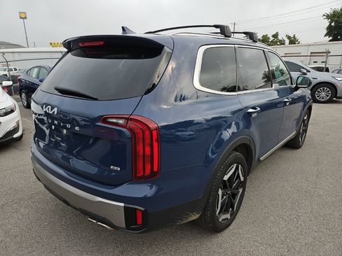 Used 2025 Kia Telluride S AWD/4WD image 3