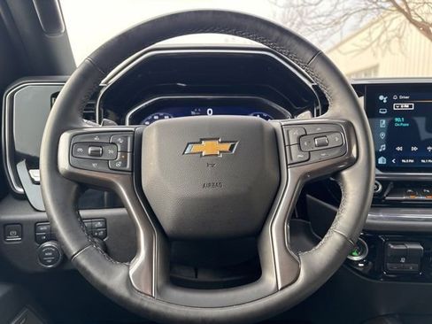 Used 2024 Chevrolet Silverado 1500 High Country image 14