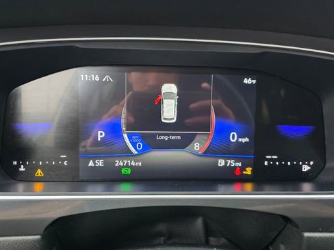 Used 2024 Volkswagen Tiguan SE image 16