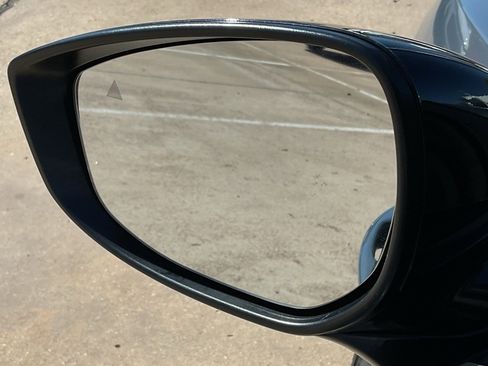 Used 2025 MAZDA CX-50 AWD 2.5 S w/ Select Package image 11