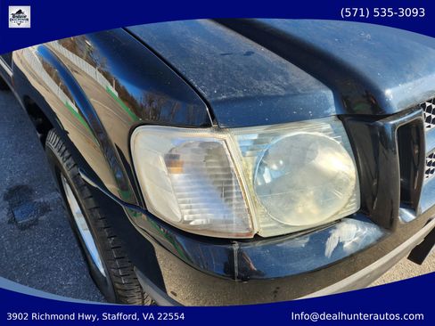 Used 2003 Ford Explorer Sport Trac XLS AWD/4WD image 4