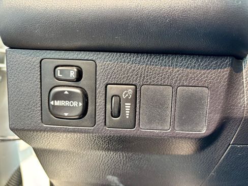 Used 2016 Toyota RAV4 XLE AWD/4WD image 19