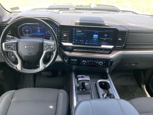Used 2023 Chevrolet Silverado 1500 LT Trail Boss w/ Convenience Package II AWD/4WD image 17
