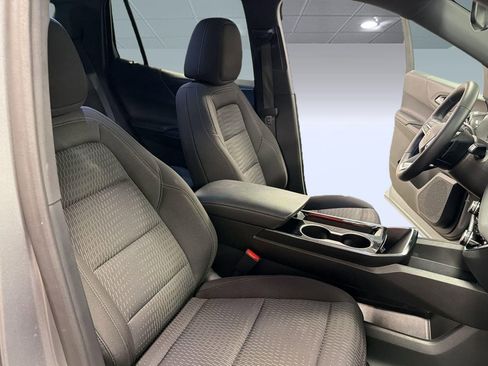 Used 2025 Chevrolet Equinox LT FWD image 31