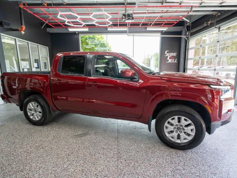 Used 2023 Nissan Frontier SV w/ SV Premium Package AWD/4WD image 5