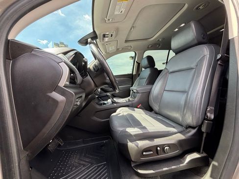Used 2018 Chevrolet Traverse LT AWD/4WD image 11