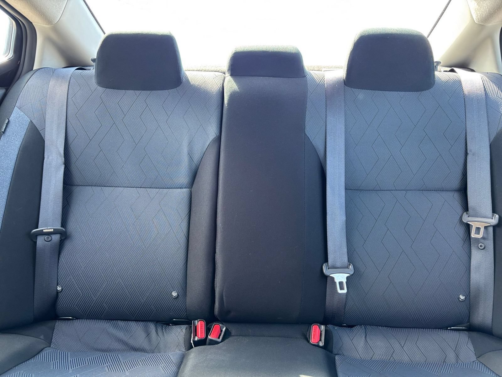 Used 2025 Nissan Versa SV FWD image 35