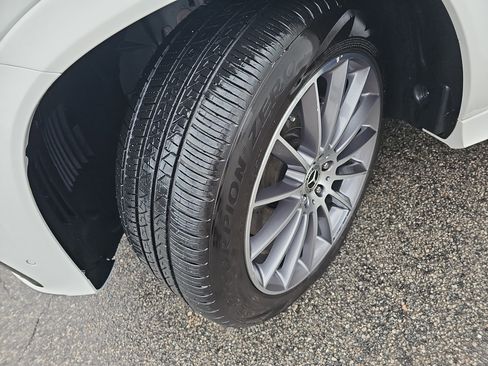 Certified 2026 Mercedes-Benz GLE 450 4MATIC image 35