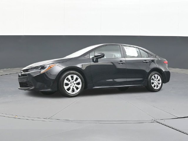 Used 2025 Toyota Corolla LE FWD image 53