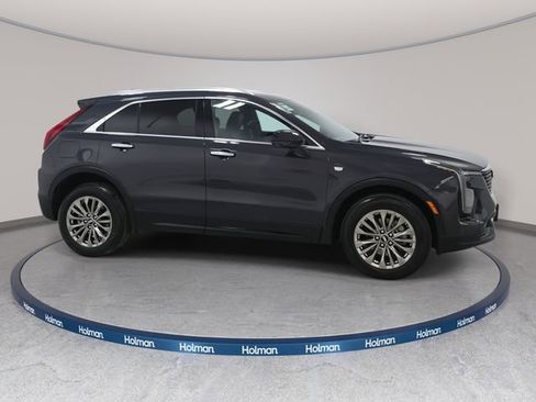 Certified 2025 Cadillac XT4 Premium Luxury image 4