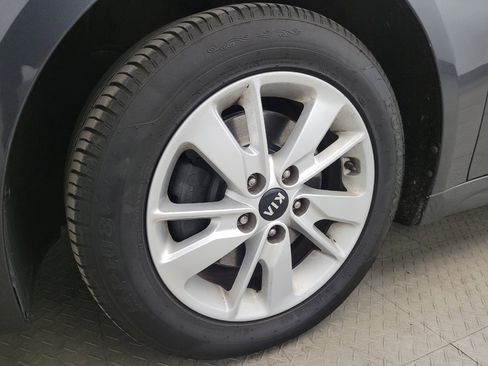 Used 2017 Kia Optima LX FWD image 31