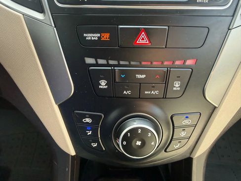 Used 2017 Hyundai Santa Fe Sport image 21