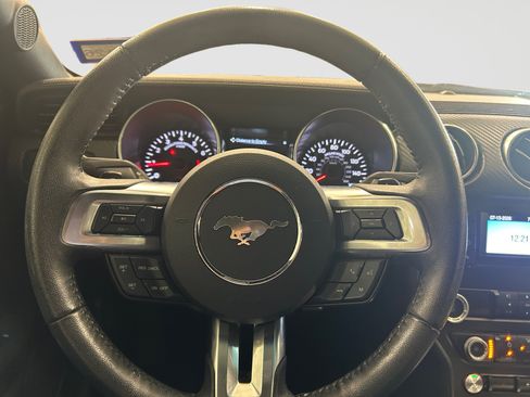 Used 2019 Ford Mustang Coupe RWD image 19