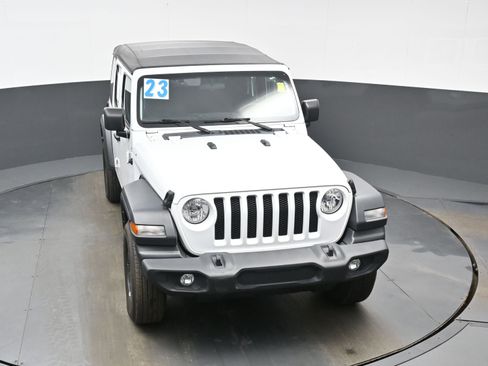 Used 2023 Jeep Wrangler Unlimited Sport image 39