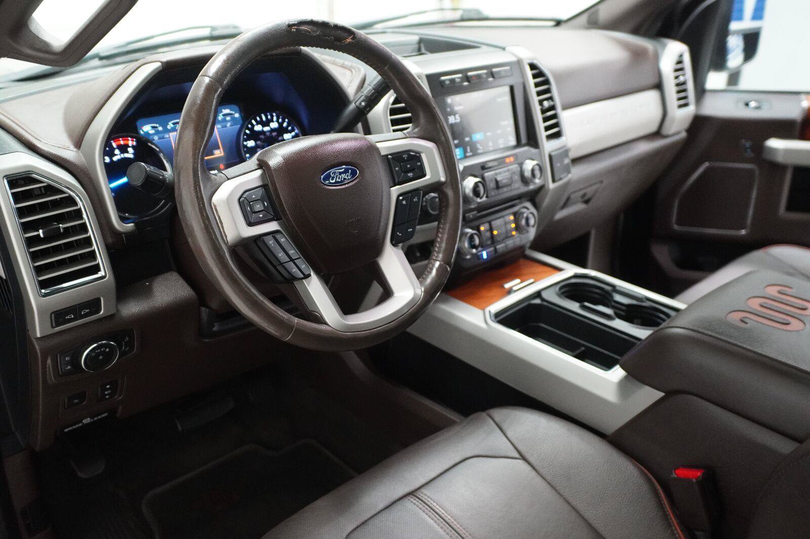 Used 2017 Ford F250 King Ranch w/ King Ranch Ultimate Package AWD/4WD image 8