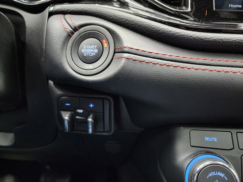 Used 2024 Dodge Durango GT image 17