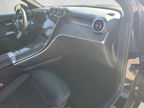 Used 2024 Mercedes-Benz GLC 300 GLC 300 image 21