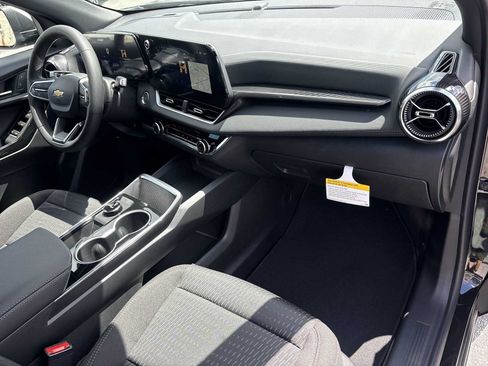 New 2026 Chevrolet Equinox LT FWD image 28