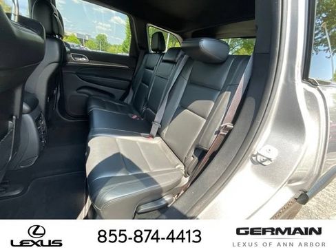 Used 2019 Jeep Grand Cherokee Limited AWD/4WD image 13
