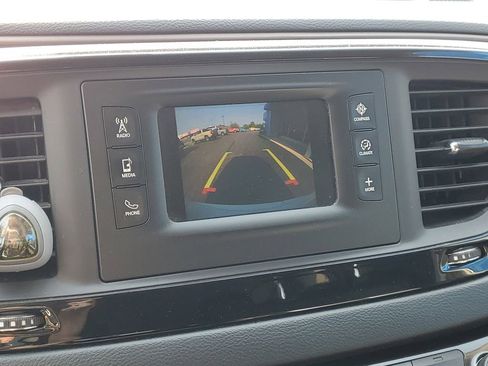 Used 2017 Chrysler Pacifica Touring-L image 24