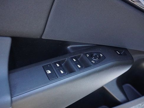 Used 2025 BMW X3 xDrive30i w/ Premium Package image 34