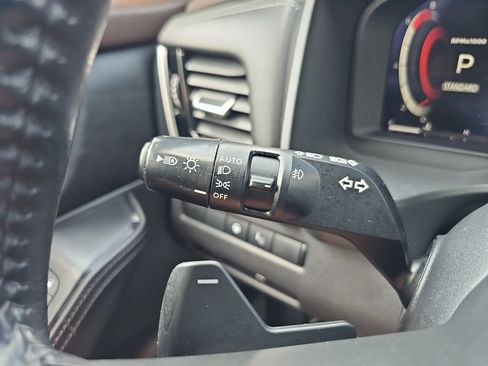 Used 2021 Nissan Rogue Platinum FWD image 36