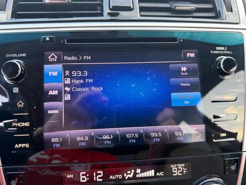 Used 2018 Subaru Outback 3.6R Limited w/ Popular Package #2 AWD/4WD image 10