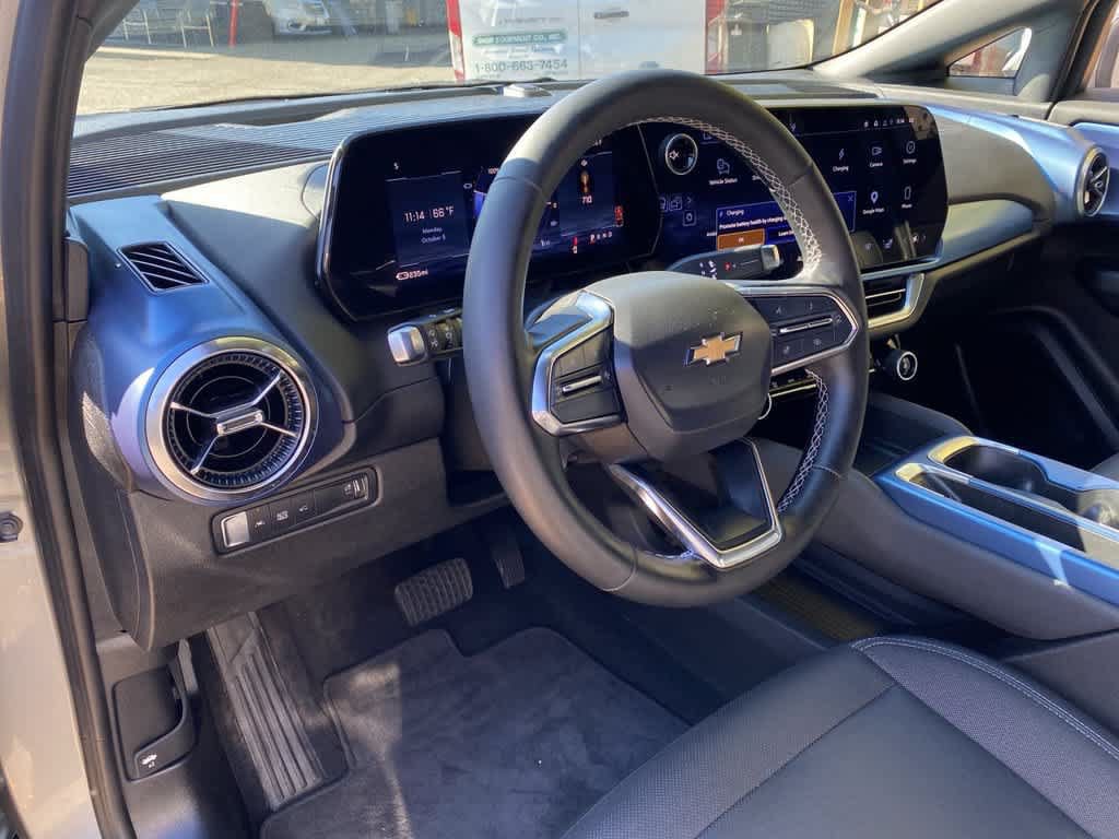 Used 2024 Chevrolet Equinox EV LT w/ LPO, Trailering Package AWD/4WD image 2