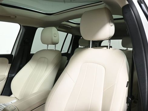 Certified 2022 Mercedes-Benz GLB 250 4MATIC image 16