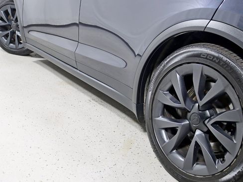Used 2023 Tesla Model X AWD/4WD image 13