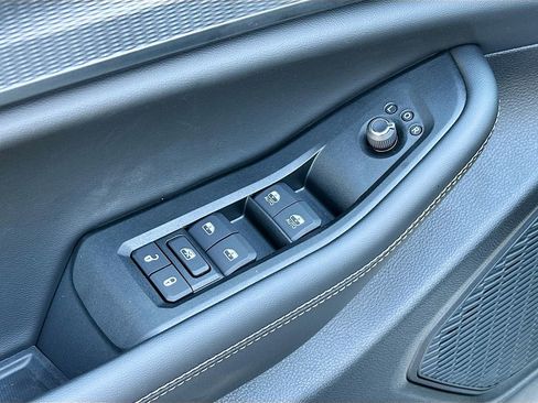 New 2025 Jeep Grand Cherokee Laredo image 23