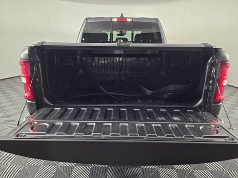 Used 2025 RAM 1500 Big Horn RWD image 28